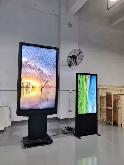 Segnaletica digitale Dooh 3000nit Dimensioni personalizzate disponibili Vetrina verticale del negozio